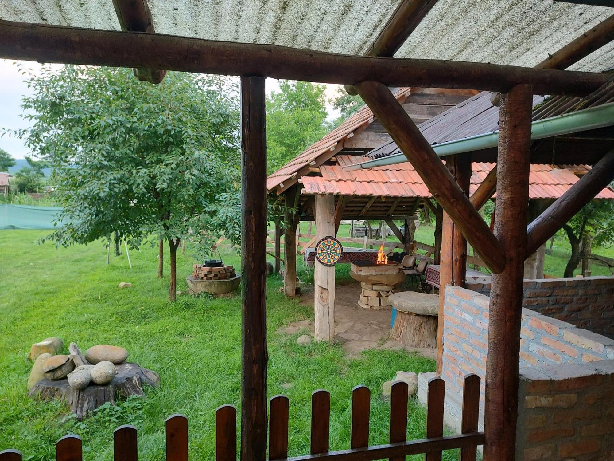 Casa Tradițională Transilvăneana Rucar  Exterior foto